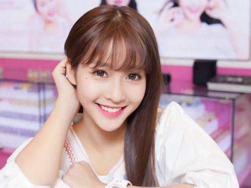 Mượn cách trang điểm của sao Việt cho đêm Noel - Hình 1