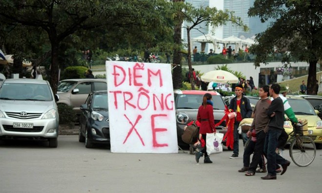 Nửa triệu mỗi lượt gửi xe xem trận VN - Malaysia - Hình 1
