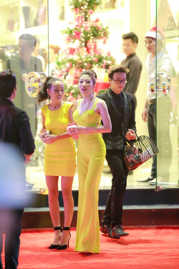 Trang Pháp xinh đẹp, đắt show hơn khi xóa nốt ruồi duyên - Hình 5