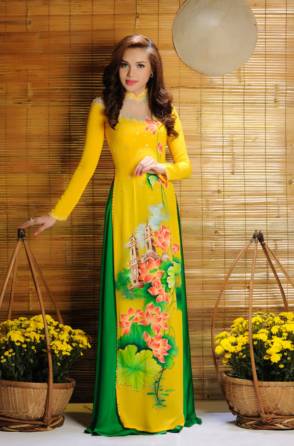 Diệu Hân đẹp dịu dàng trong tà áo dài xuân - Hình 10