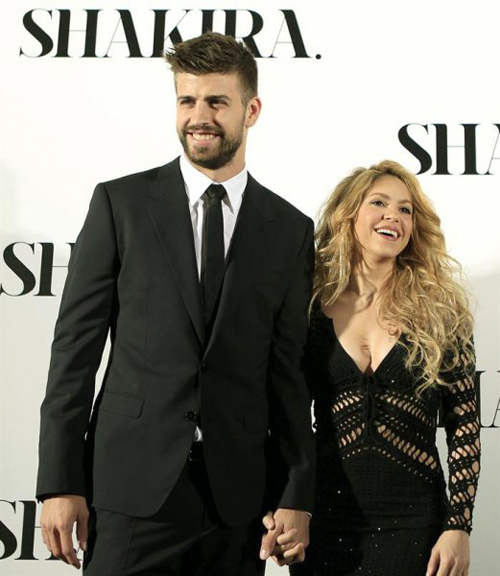 Pique's lover is sexy with a low-cut dress - Picture 4