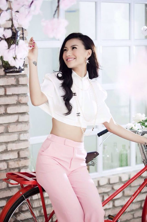 Đại sứ Thiên Địa Quyết rạng ngời trong bộ ảnh mới - Hình 2