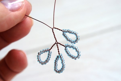 Trang trí nhà bằng chậu cây nhỏ xinh kết từ hạt cườm - Hình 4