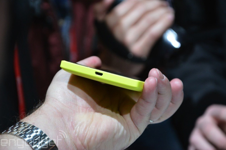 Trên tay Nokia XL chạy Android giá 3,1 triệu đồng - Hình 9
