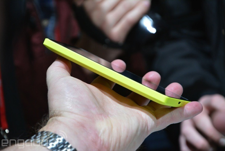 Trên tay Nokia XL chạy Android giá 3,1 triệu đồng - Hình 8