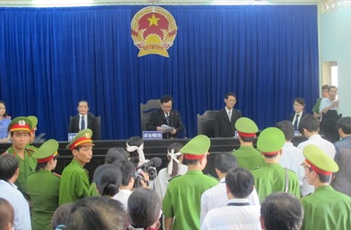 Bất bình với bản án công an đánh chết người - Hình 3