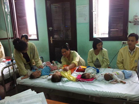 Chưa bao giờ sởi gây biến chứng viêm phổi nhiều, nặng nề như năm nay! - Hình 1