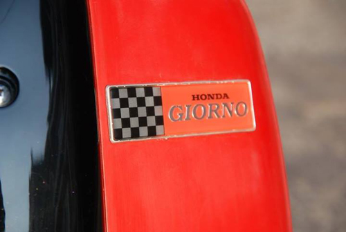 Giorno - scooter Honda phong cách Vespa ở Sài Gòn - Hình 9
