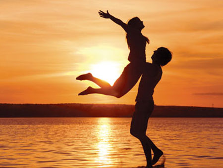 Khi gần gũi, chồng tôi thường khá ồn ào, phải làm sao? - Hình 1