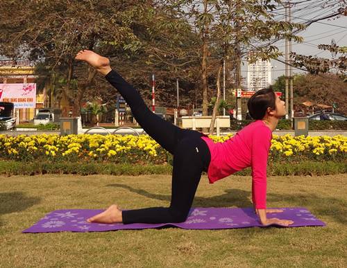 Những tư thế yoga giúp chuyện ấy thêm hưng phấn (P2) - Hình 10