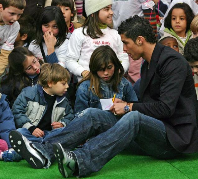 Lovely image of Ronaldo when he was a boy - Photo 5