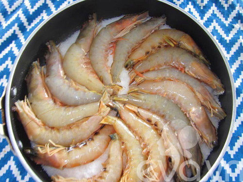[Chế biến] - Tôm hấp muối sốt chanh - Hình 2