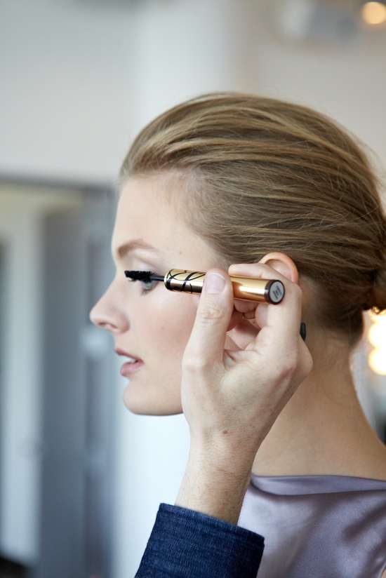 Bí quyết dùng mascara một cách chuyên nghiệp - Hình 4