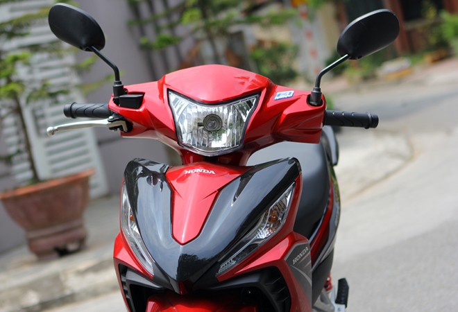 Chạy thử Honda Wave RSX Fi: Thay đổi hợp thời - Hình 2
