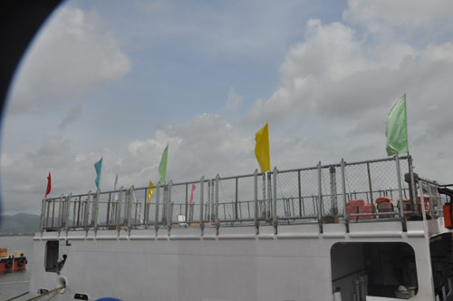 Thủ tướng Nguyễn Tấn Dũng kiểm tra tiến độ đóng tàu kiểm ngư - Hình 3