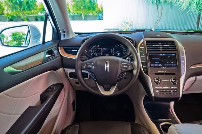 Xe crossover hạng sang Lincoln MKC 2015 mạnh hơn ước tính - Hình 8