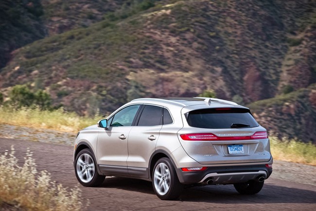 Xe crossover hạng sang Lincoln MKC 2015 mạnh hơn ước tính - Hình 4