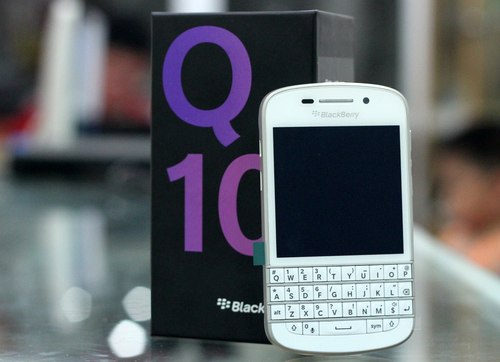 10 smartphone giảm giá đáng chú ý trong tháng 6 - Hình 3