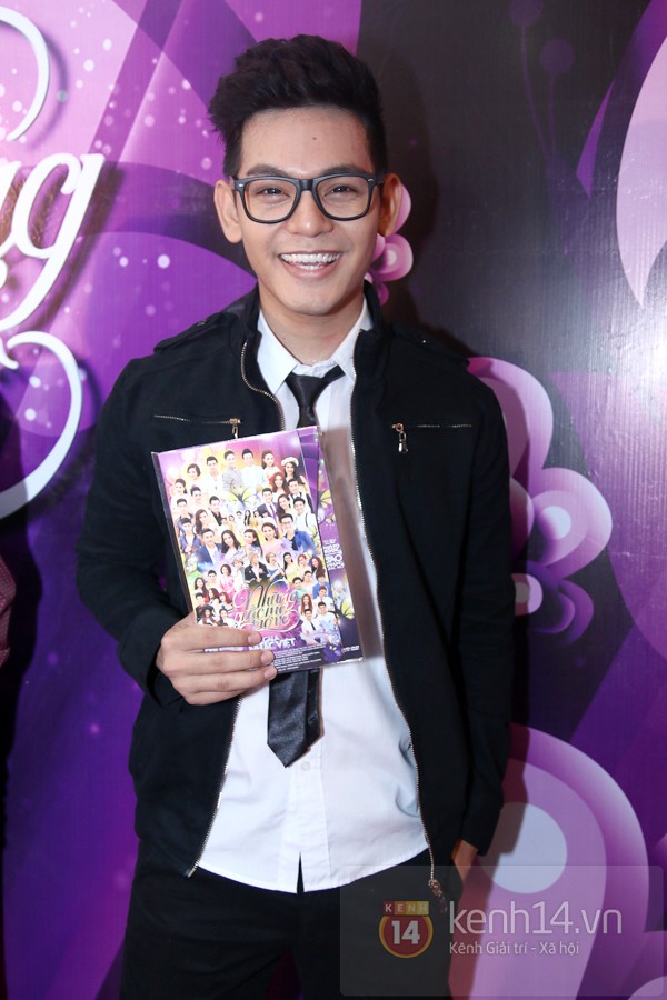 Fan chen chúc nhau xin chữ kí dàn sao Vpop - Hình 6