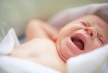 Những dấu hiệu nhận biết trẻ còi xương - Hình 1