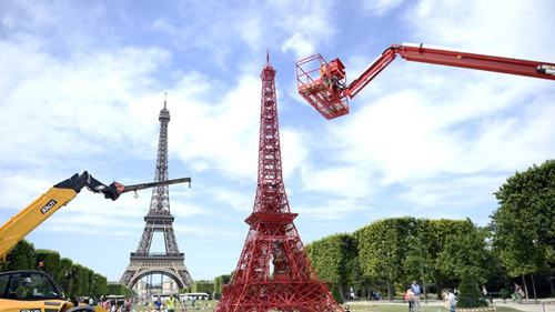 Tháp Eiffel có thêm em gái - Hình 1
