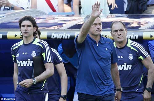 Thế giới huyền bí của Jose Mourinho (Kỳ 18): Mourinho lại nổi cơn điên - Hình 1