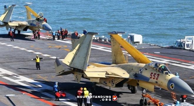 Báo TQ nói về vụ phi công tử nạn trên tàu sân bay Liêu Ninh - Hình 1