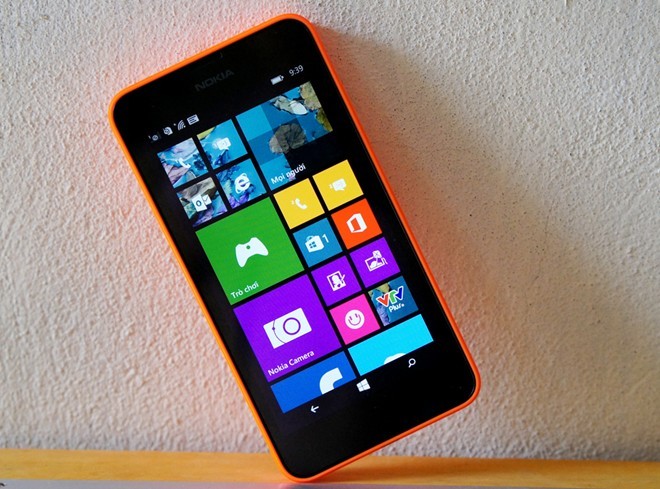 Lumia 630 chính hãng giảm giá còn 3,3 triệu đồng - Hình 1