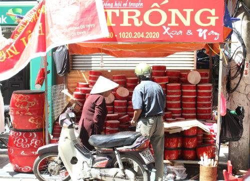 Những đồ chơi độc đáo ở phố trung thu - Hình 1