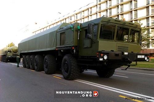 Sự thật sốc về tên lửa liên lục địa RS-26 Rubezh Nga - Hình 2
