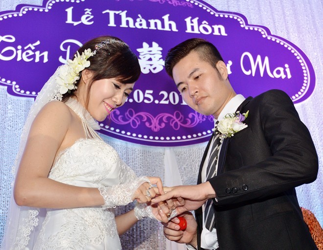 5 hot girl gây sốc khi bất ngờ lấy chồng, sinh con năm 2014 - Hình 15