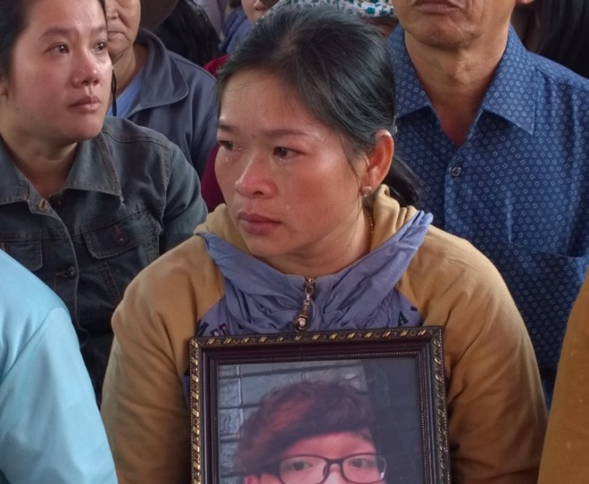 Con trai đi trộm chó lĩnh án tử, mẹ ngất lịm - Hình 3