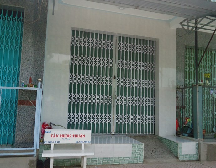 Bắt 2 tên trộm đâm vợ chồng giáo viên - Hình 1