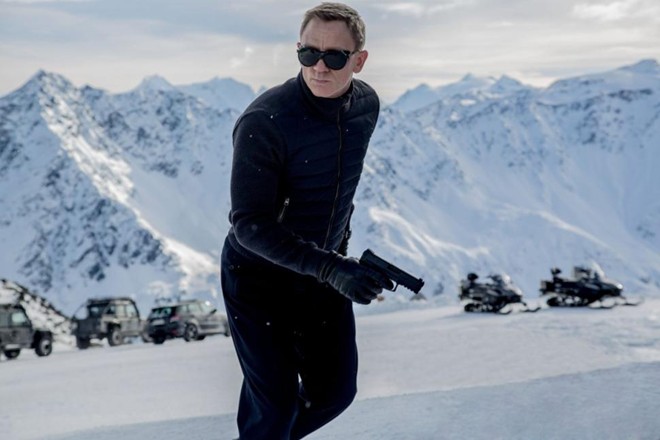 Daniel Craig thà tự rạch tay còn hơn đóng tiếp James Bond - Hình 1