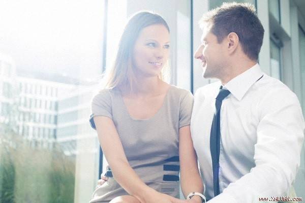 Tôi có nên khuất phục trước lời đe dọa vô liêm sỉ của người đàn ông đó? - Hình 1