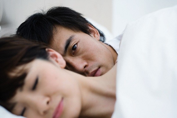 Đau đớn và ám ảnh vì bí mật trong những trang nhật ký bị xé của vợ - Hình 2