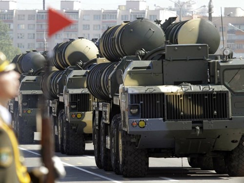 Iran xác nhận có tên lửa S-300 của Nga vào năm 2016 - Hình 1