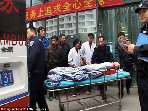 Tai nạn thang cuốn ở Trung Quốc, 16 học sinh nhập viện - Hình 4