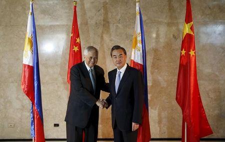 Vương Nghị doạ Philippines: Đừng để nút thắt thành nút chết - Hình 1