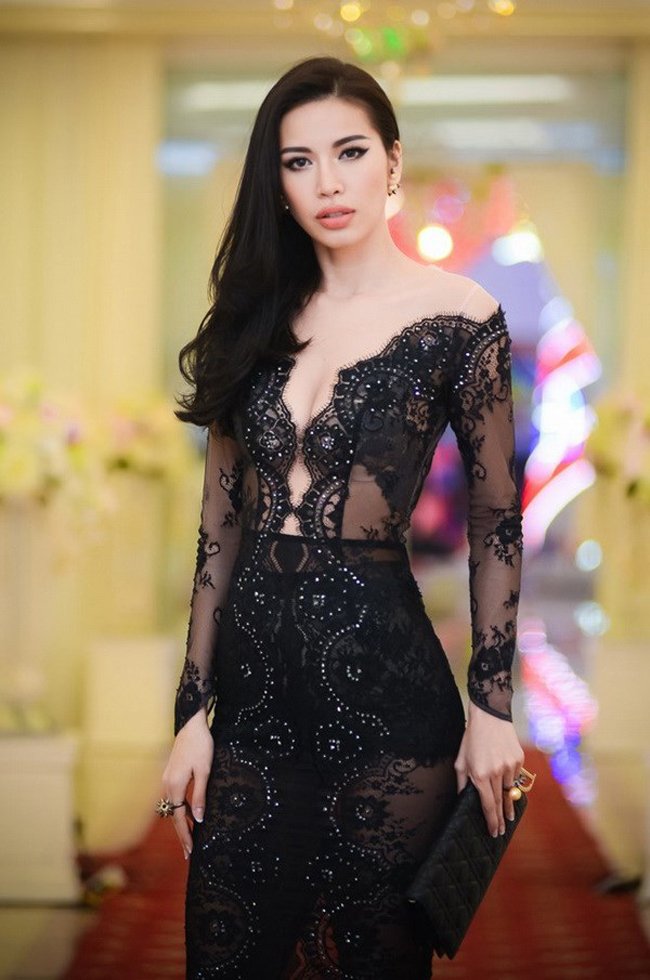 Top đầm xuyên thấu siêu gợi cảm của sao Việt năm 2015 - Hình 4