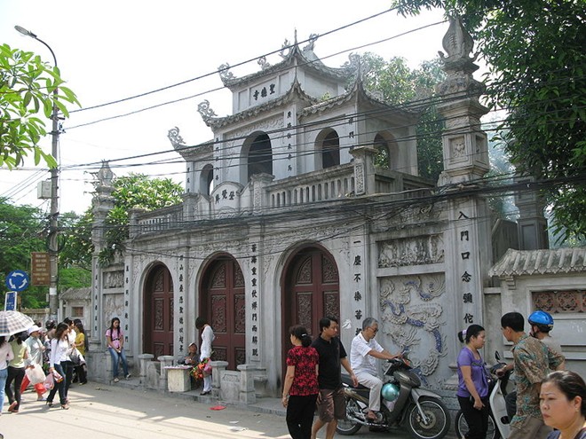 Những đền, chùa được thăm viếng nhiều nhất ngày rằm - Hình 13