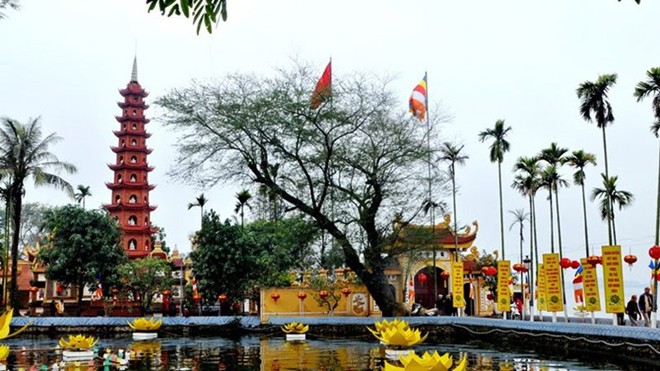 Những đền, chùa được thăm viếng nhiều nhất ngày rằm - Hình 9