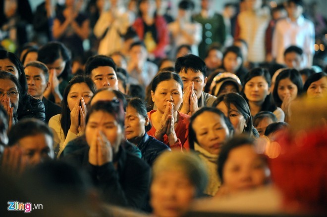 Những đền, chùa được thăm viếng nhiều nhất ngày rằm - Hình 16