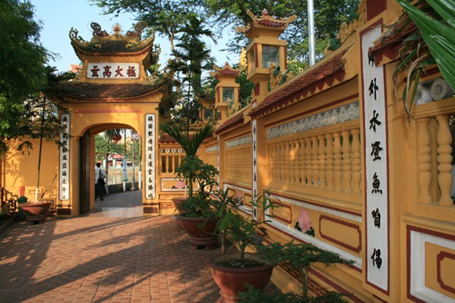 Những đền, chùa được thăm viếng nhiều nhất ngày rằm - Hình 10