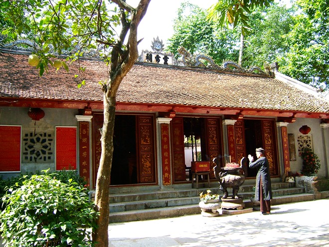 Những đền, chùa được thăm viếng nhiều nhất ngày rằm - Hình 3