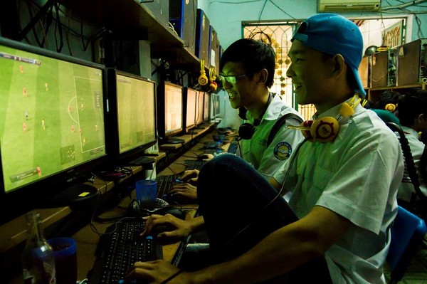 Trần tình game thủ Việt vượt khó chơi game ngoại - Hình 3