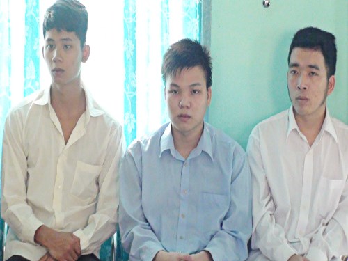 Băng bán kẹo kéo trả thù khách lãnh án - Hình 1