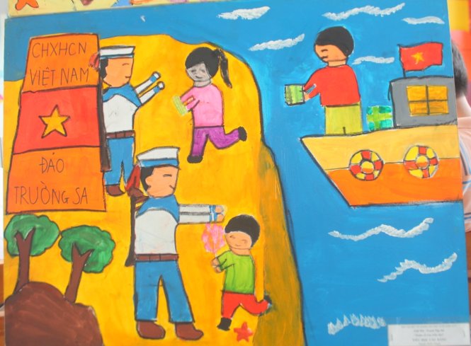 Thiếu nhi vẽ tranh thể hiện tình yêu biển đảo - Học hành - Việt Giải Trí