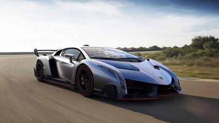 Bộ sưu tập Lamborghini Veneno sẽ khơi gợi phần tò mò và niềm đam mê của mỗi người yêu siêu xe. Hãy chiêm ngưỡng bộ sưu tập này và cảm nhận sự tinh tế, sang trọng và đẳng cấp của hãng xe huyền thoại này.
