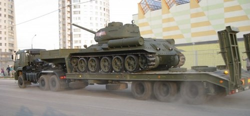 Cận cảnh dàn vũ khí Nga rầm rập tiến về Quảng trường Đỏ - Hình 26